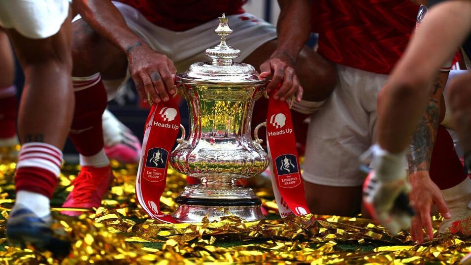 Arsenal celebrate winning the FA Cup